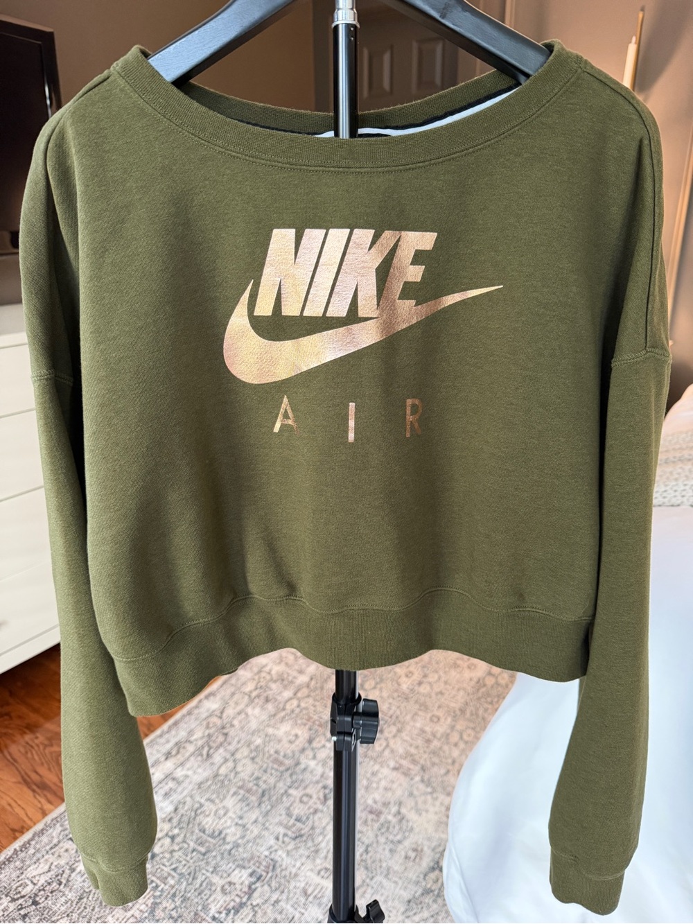 Nike Air Women’s Cropped Sweatshirt Olive Green Rose Gold Zip Back M